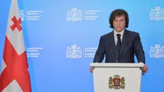 პრემიერი: მთლიანობაში, მიმდინარე წელს, პრივატიზაციიდან სახელმწიფომ მიიღო 156 მლნ ლარზე მეტის შემოსავლები, კორუფციისთვის იყო სერიოზული წყარო პირდაპირი მიყიდვის პრაქტიკა და შესაბამისად, მივიღეთ გადაწყვეტილება ამ პრაქტიკის მთლიანად აღკვეთის შესახებ