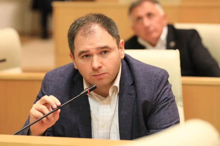 ნიკოლოს სამხარაძე: ამერიკის დღევანდელი ხელისუფლება, როგორც ვხედავთ სხვადასხვა საერთაშორისო ორგანიზაციების დატოვებას აგრძელებს. ვფიქრობ, რომ ეუთოს არ მოწვევაც სწორედ ამ ჭრილში უნდა გავიხილოთ