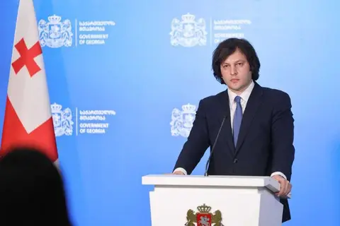 ირაკლი კობახიძე: მნიშვნელოვანი იყო მეზობლებთან ჩვენი ეკონომიკური კავშირების გაძლიერება, აზერბაიჯანთან გაფორმებული საეტაპო მნიშვნელობის ხელშეკრულებით, 20-წლიან პერსპექტივაში საქართველომ მიიღო გარანტიები როგორც გაზის მოცულობის, ისე დაბალი ფასის კუთხით, ასევე მნიშვნელოვანია, რომ შუამავლის გარეშე განხორციელდება ელექტროენერგიის იმპორტი აზერბაიჯანიდან