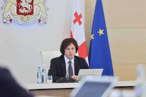 ირაკლი კობახიძე: პირდაპირი უცხოური ინვესტიციების კუთხით ჩინეთიდან შემოსულმა ინვესტიციებმა შეადგინა 236 მლნ დოლარი, ჩინეთი პირველ ადგილზეა ამ მაჩვენებლით, ასევე, მიმდინარე წლის პირველ 8 თვეში, ჩინეთში ქართული პროდუქციის ექსპორტიგაიზარდა 177%-ით