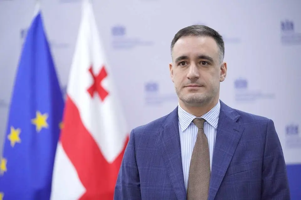 ვახტანგ ცინცაძე: მსოფლიო ბანკის მიერ საქართველოს 2026 წლის ეკონომიკური ზრდის პროგნოზის 5%-დან 7%-მდე გაზრდა კიდევ ერთხელ ადასტურებს მთავრობის სწორ ეკონომიკურ პოლიტიკას, რომელიც ორიენტირებულია მაღალი ეკონომიკური ზრდის შენარჩუნებაზე