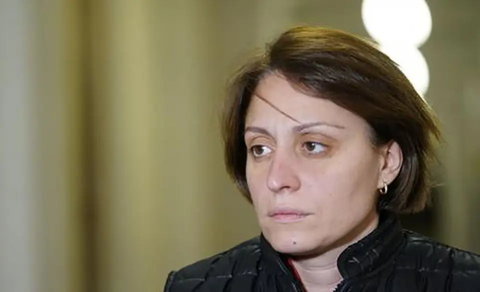 “ადვოკატებო, გთხოვთ, დააწესეთ მორიგეობა ციხეში – პატიმრები არ დატოვოთ არც ერთი წუთი მარტო”– ელენე ხოშტარია