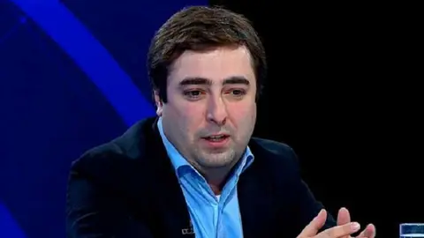 ნიკოლოზ მეტრეველი: ევროკავშირი სულ უფრო მეტად ემსგავსება ფლიდი პოლიტიკანების ჭაობს, სადაც ევროპული ღირებულებები კონკრეტული ქვეყნების მიმართ შერჩევითი დამოკიდებულებით იცვლება - საქართველოს საგარეო პოლიტიკა უნდა ეფუძნებოდეს ეროვნულ ინტერესებს