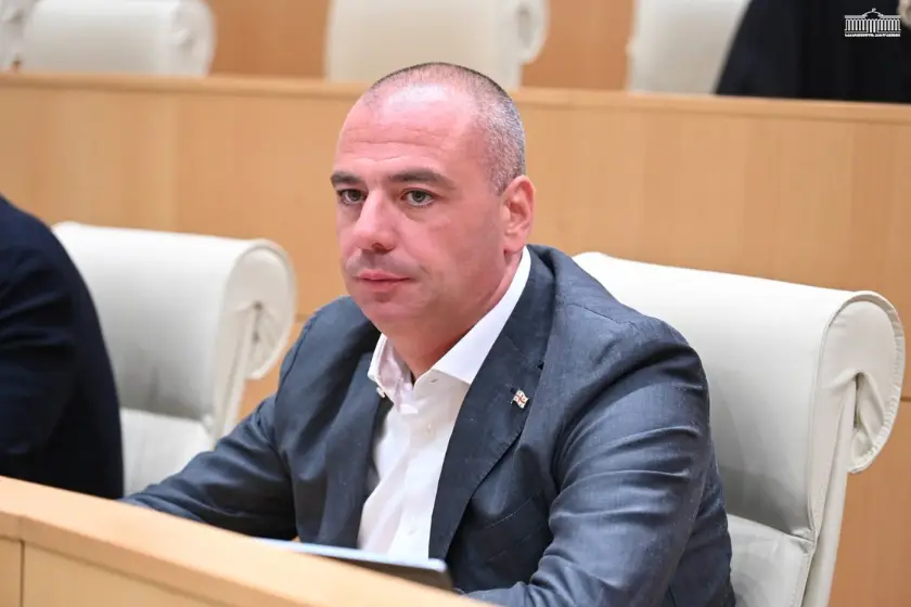 ლევან მაჭავარიანი დონალდ ტრამპის გადაწყვეტილებაზე ეუთოს არ მიწვევასთან დაკავშირებით: როდესაც ეუთო/ოდირმა 2024 წლის არჩევნებზე დაწერა ის დასკვნა, რითაც აღიარა ის არჩევნები, ჩვენ კარგად გვახსოვს როგორ დაესხა თავს მთლიანად ევრო ბიუროკრატია ეუთო ოდის და მისი გაშავება დაიწყეს, კორუმპირებულ ორგანიზაციასაც უწოდებდნენ და „ქართული ოცნების“ დასაცავი გახდა მისი რეპუტაცია