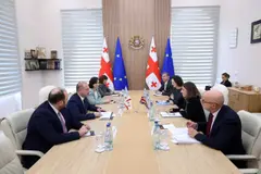 გივი მიქანაძემ დიდი ბრიტანეთის საელჩოსა და ბრიტანეთის საბჭოს წარმომადგენლებს უმასპინძლა