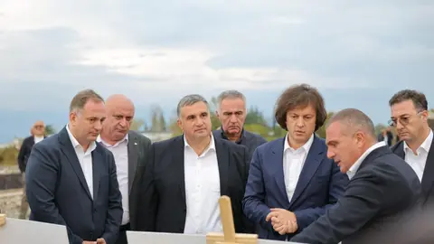 პრემიერ-მინისტრი თელავში სპორტული ინფრასტრუქტურის მშენებლობის პროცესს გაეცნო