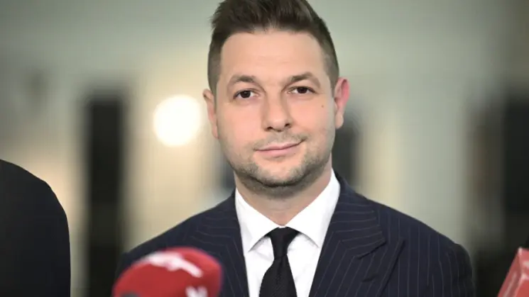 "ევროპა დღეს იმაზე სუსტია, ვიდრე ოდესმე ყოფილა" - პატრიკ იაკიმ ფონ დერ ლაიენის პოლიტიკა გააკრიტიკა