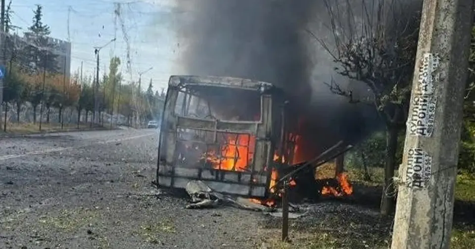 რუსეთმა კრამატორსკში სამგზავრო ავტობუსი დაბომბა - 12 ადამიანი დაიღუპა