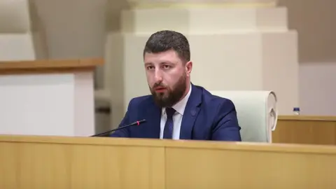 შესაძლებელია ბულინგისგან გაქცევას ცდილობდეს ან საზოგადოებრივ აზრს ამ გადაწყვეტილებისთვის ამზადებდეს - არჩილ გორდულაძე პაატა ბურჭულაძის შესახებ