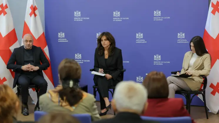 მაია ბითაძე მოადგილეებთან ერთად, მწერალთა სახლის ხელმძღვანელებს და მწერალთა სახლის სისტემაში შემავალი მუზეუმების მმართველებს შეხვდა