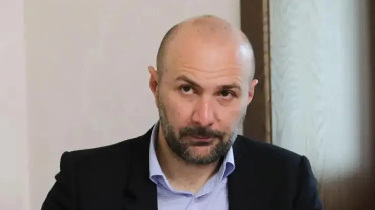 ითხოვენ ე.წ. პოლიტპატიმრების განთავისუფლებას, საკონსტიტუციო სარჩელის გატანას, ისინი ერევიან ჩვენს შიდა საქმეებში - აკაკი ალადაშვილი ევროპარლამენტის რეზოლუციაზე