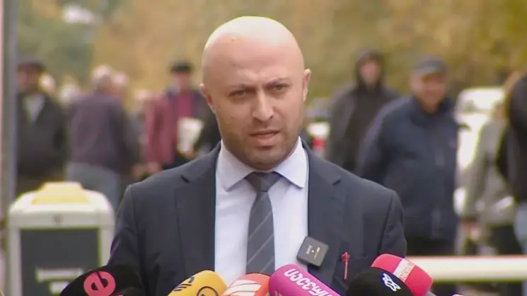 სიმართლე გითხრათ, თავის დროზეც გაუგებარი იყო რა კრიტერიუმებით შეარჩია ზურაბიშვილმა ნანა ყეინიშვილის კანდიდატურა ეროვნული ბანკის საბჭოს წევრობის კანდიდატად - ბერდია სიჭინავა