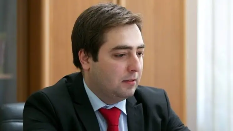 ნიკოლოზ მეტრეველი: საფრანგეთში ვითარება იმდენად დაიძაბა, საპროტესტო გამოსვლებში მეხანძრეებიც ჩაერთნენ. ამ ფონზე, საქართველოში ჰერჩინსკი ჩვენი ქვეყნის მძიმე დემოკრატიულ მდგომარეობაზე გვესაუბრება და საქართველოს საკითხის მკაცრ განხილვას გვიანონსებს