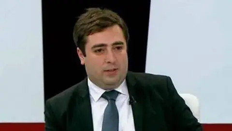 ნიკოლოზ მეტრეველი: გიორგი გველესიანის ბოლო მიმართვის შემდეგ, უფრო განმიმტკიცდა მის მიმართ პატივისცემა, განსაკუთრებით დასაფასებელია ადამიანი, რომელსაც შეუძლია საკუთარი შეხედულებების დაცვა მაშინაც კი, როცა ეს კრიტიკისა და თავდასხმების სამიზნედ აქცევს