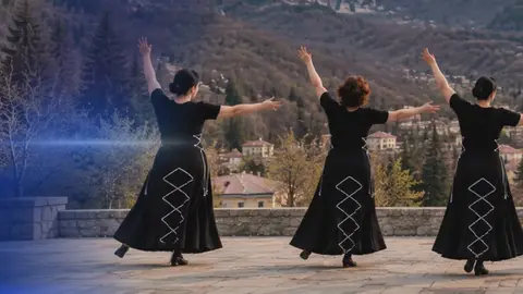 ტყიბულის ქალთა ანსამბლი, სადაც ცეკვა პროფესია არავისთვისაა - როგორია ცხოვრება, როცა დღის ჩვეულ განრიგში მოულოდნელად სცენაც გემატება