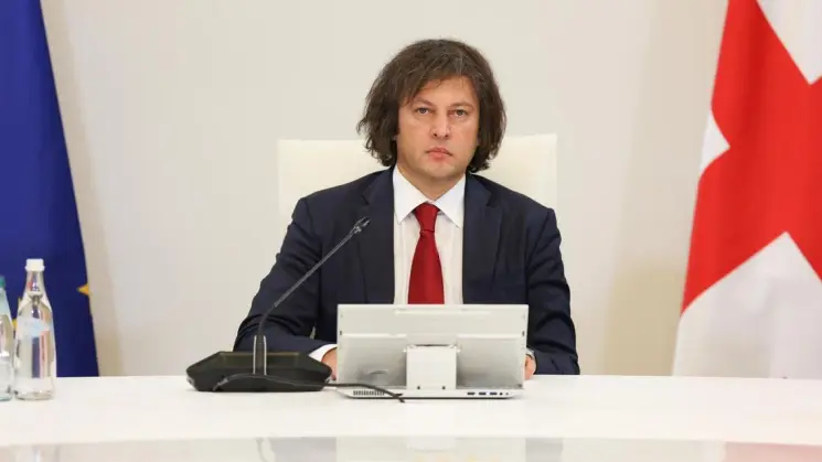 პრემიერი დევნილი ოჯახებისთვის კომპენსაციაზე: სულ თუ არის, პირობითად 4-სულიანი ოჯახი, ის მიიღებს 40 000 ლარის კომპენსაციას, რაც, იმედი გვაქვს, რომ მოხმარდება, პირველ რიგში საცხოვრისით უზრუნველყოფას, საბოლოო ჯამში ეს ოჯახის არჩევანია