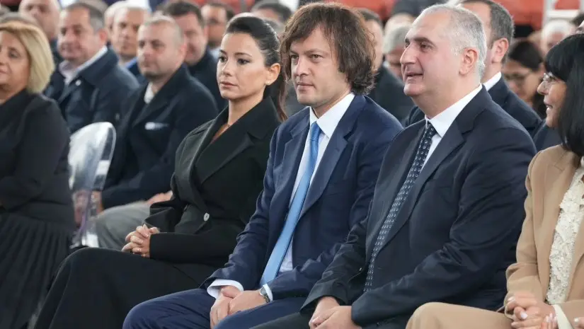 ₾12 000-ზე ნაკლებ ხელფასს თუ აძლევ მინისტრს, ეს ნიშნავს, რომ უბიძგებ კორუფციისკენ - ირაკლი კობახიძე