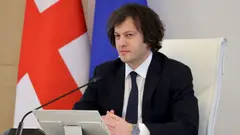 ახალი შეთავაზება დევნილებს და 128 მილიონი ლარით გაზრდილი პენსია - რის ხარჯზე შეძლო ხელისუფლებამ ბიუჯეტში სოციალური პროექტებისთვის დამატებითი სახსრების გამოძებნა