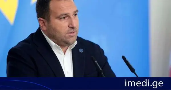ირაკლი კირცხალია: საფრანგეთში სკოლის მოსწავლეებმა მკლავი დაკარგეს, თვალი, დასახიჩრდნენ და აქციის ეს დაშლის მეთოდები თურმე დემოკრატიულია და საქართველოში როდესაც დასახიჩრდნენ, დაიწვნენ პოლიციელები, ლაზარე გრიგორიადისი და მისნაირები ყოფილან გმირები
