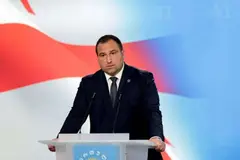 ირაკლი კირცხალია ოპოზიციაზე: „ისინი ვერ ესაუბრებიან საზოგადოებას – როგორც წინასაარჩევნო კამპანიას აწარმოებდნენ თავიანთ პატრონებზე დაყრდნობით უცხო ქვეყანაში და უცხო ქვეყნიდან, ასევე, მათი თითოეული ნაბიჯი დამოკიდებულია მხოლოდ იმაზე, თუ რა დარტყმას და ზიანს მიაყენებს მათი უცხოელი პატრონი ამ აგენტურის გასაცოცხლებლად ჩვენს ქვეყანას“