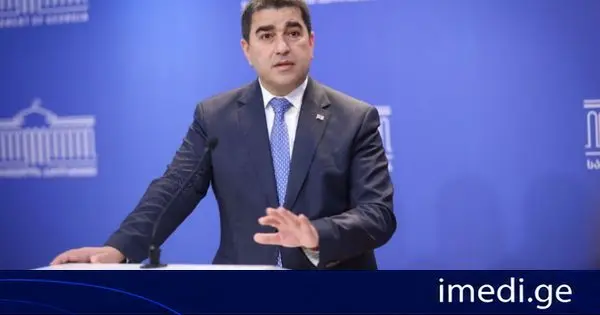 შალვა პაპუაშვილი: ამ ქვეყნის მოქალაქეების გადასაწყვეტია, როგორ იაროს, საით იაროს, რა შინაარსის განვითარება ჰქონდეს, ვისაც უნდა იყოს ამის თანამონაწილე, უცხო ქვეყანას ვგულისხმობ, ყველას მივესალმებით, ყველასთან მეგობრობა და პარტნიორობა გვინდა, მაგრამ ქართველი ხალხის პირობებით
