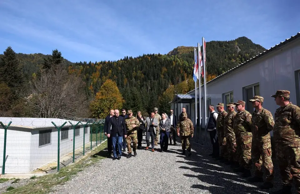 სულხან თამაზაშვილმა სასაზღვრო პოლიციის სახმელეთო საზღვრის დაცვის დეპარტამენტის ჯავა-ონის სამმართველოს სასაზღვრო სექტორის – „მამისონი“ ახალი შენობა გახსნა