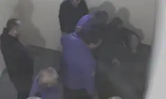 ადვოკატი: გრძელდება გიორგი დავითაძეზე ზეწოლა, ორმა ბადრაგმა ფანჯრიდან აგინა