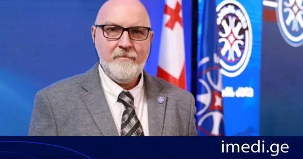 დავით ქართველიშვილი: პოპულისტების მთავარი კოზირი ის ზღაპარია, თითქოს საკმარისია პარლამენტის დათხოვნა და მინისტრებისთვის ხელფასების ჩამორთმევა, რომ ქართველი პენსიონერის პენსია ევროპელისას გაუთანაბრდეს