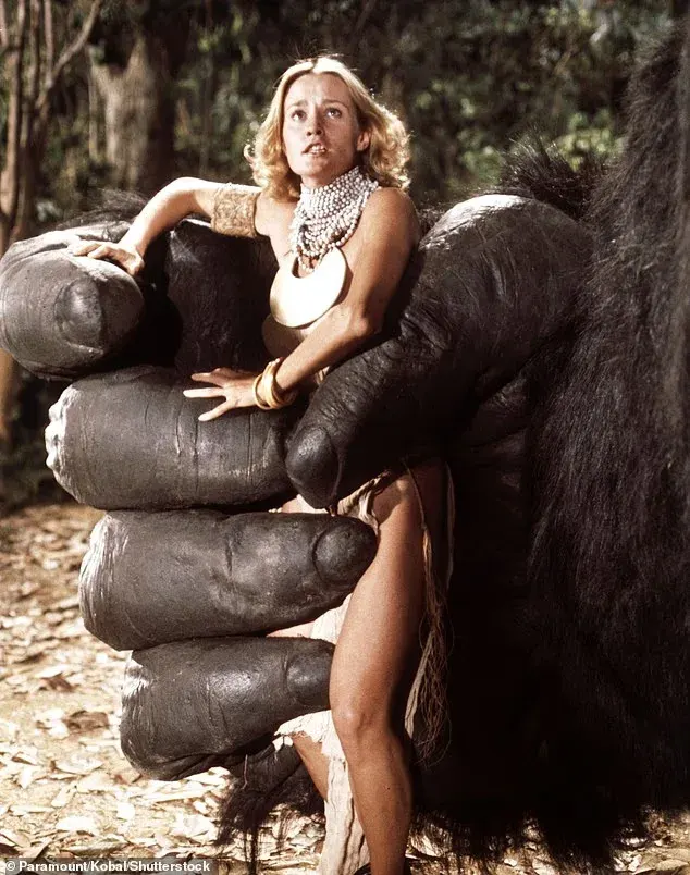 მისი კინოდებიუტი 1976 წლის ფილმში King Kong შედგა, რომელიც წარმატებული გამოდგა და „ოქროს გლობუსი“ მოუტანა.