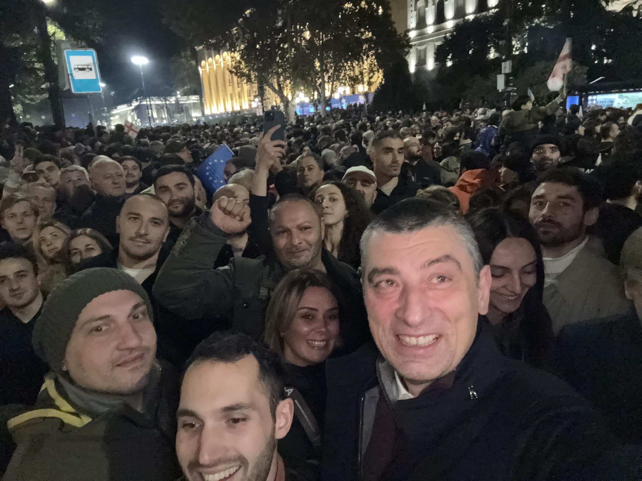 გიორგი გახარია: ...მაგრამ ჩვენ, რაც გვაერთიანებს, გვაერთიანებს ქვეყნის ევროპული მომავალი და სამართლიანობა