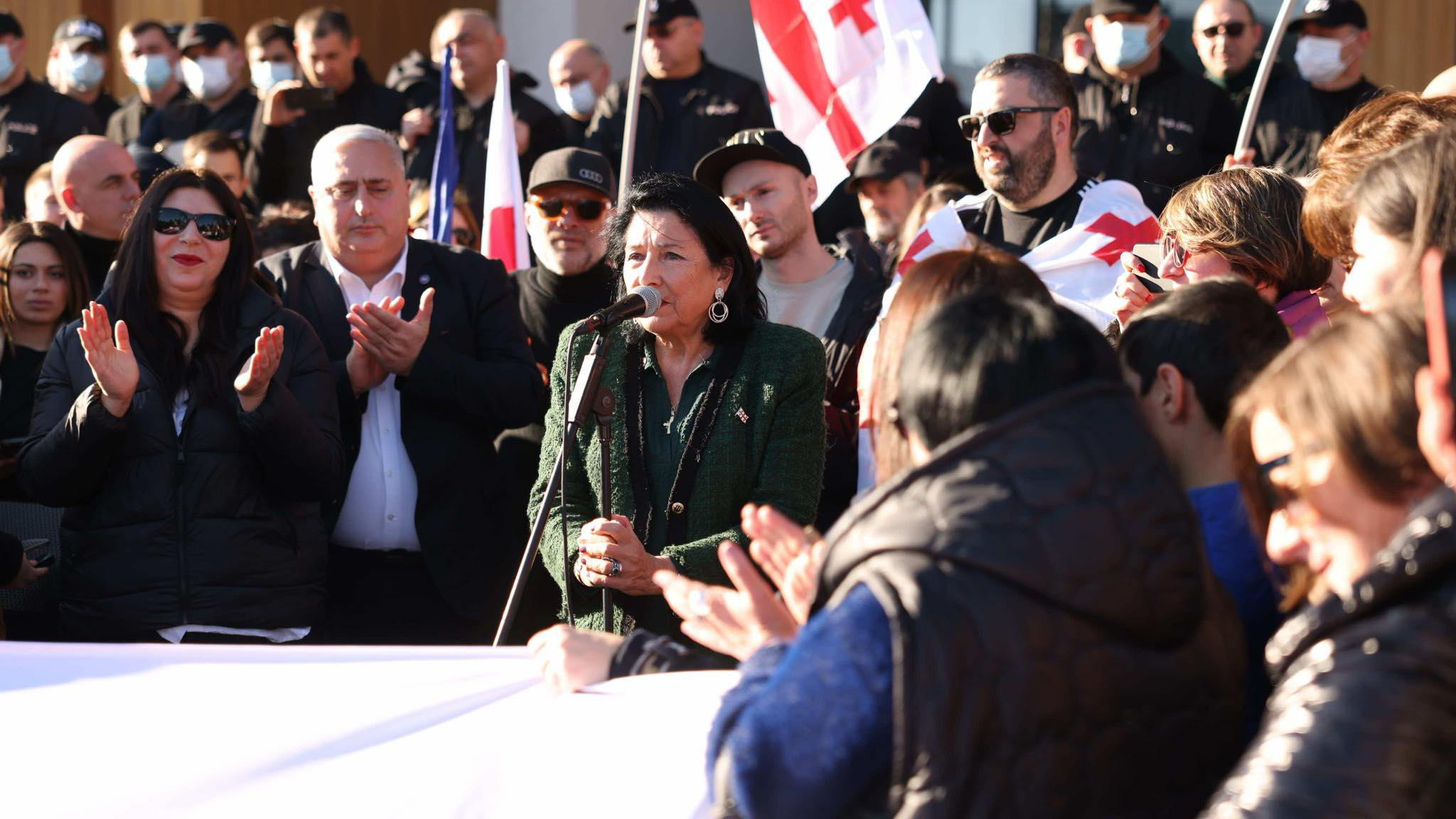 ზუგდიდში მსვლელობას სალომე ზურაბიშვილი შეუერთდა (ვიდეო)