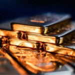 A dollar slight reinforcing the background of gold is cheaper