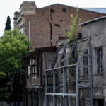 „ზომებს თუ არ მივიღებთ, 15-20 წელიწადში შეიძლება სულ ჩამოიშალოს ეს შენობები“ – ექსპერტი ავარიული შენობების შესახებ