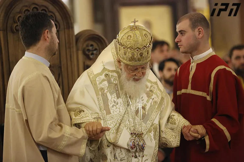 ილია მეორე – ჩვენ თვითონ ვძერწავთ ჩვენს მარადიულობას: კარგს ან ცუდს, ჩვენზეა დამოკიდებული, რას ავირჩევთ მიზნად: სიკეთეს თუ ბოროტებას, სიცოცხლეს თუ სიკვდილს? – აირჩიე სიკეთე და სიცოცხლე!