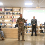 ,,ჩვენი ჯარის“ ფარგლებში ეროვნული გვარდიის წარმომადგენლები ბათუმის ფიზიკა- მათემატიკის N6 საჯარო სკოლას ესტუმრნენ