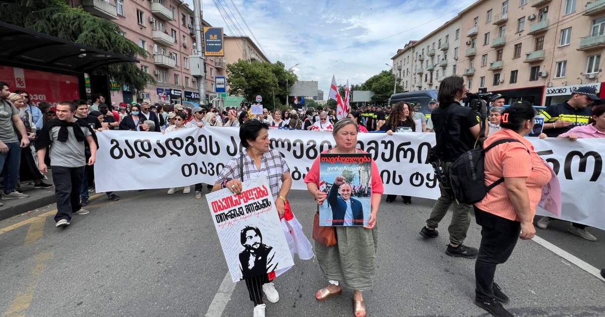 „ჩვენ გხედავთ“ – თბილისში ერთობის მარში გაიმართა