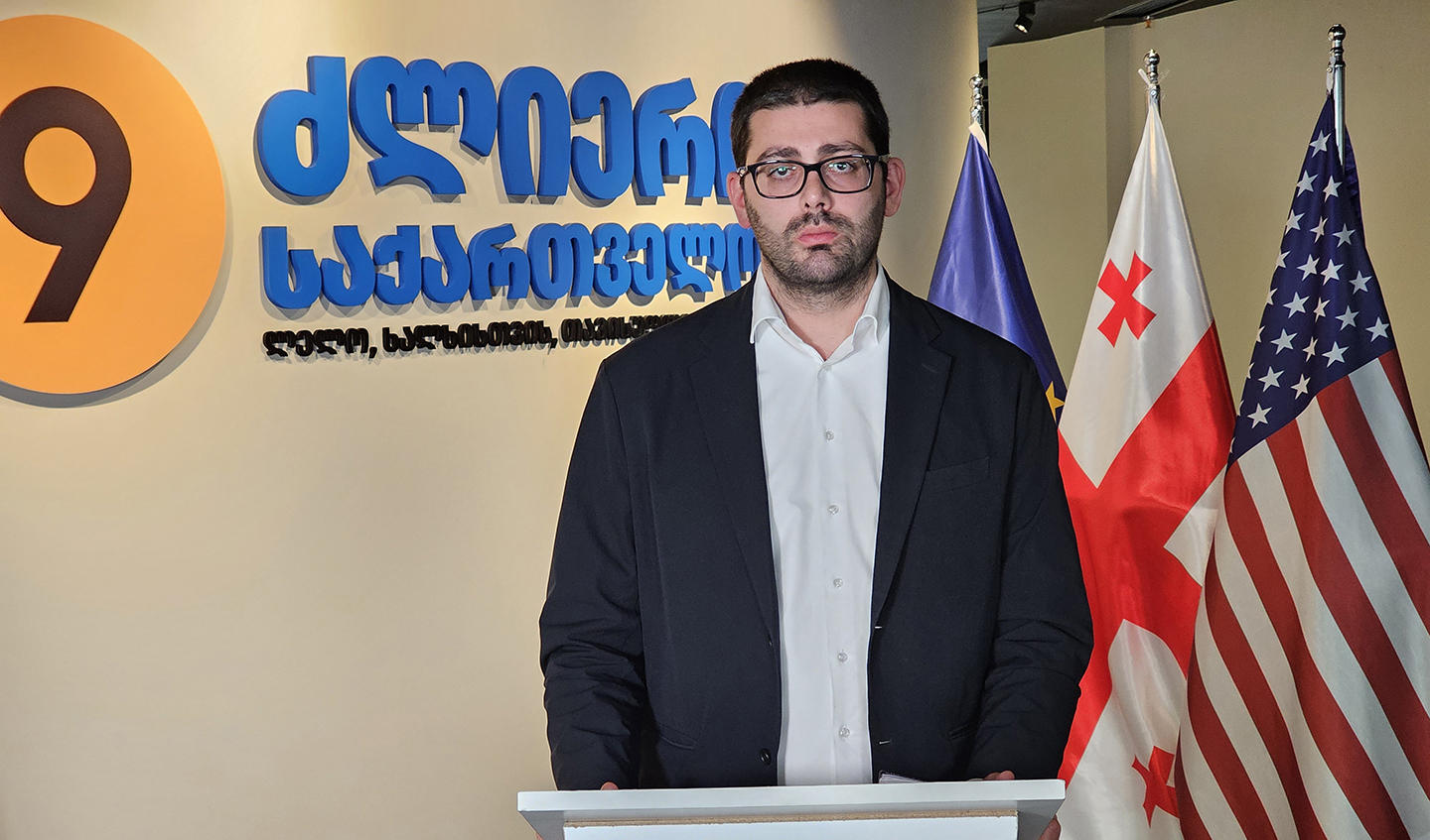 საბა ბუაძე – მიხეილ კაკაურიძემ დაარღვია ბოიკოტი და დაეხმარა “ქართულ ოცნებას” კვორუმის შექმნაში – მივიღე გადაწყვეტილება ის გაირიცხოს ჩვენი რიგებიდან