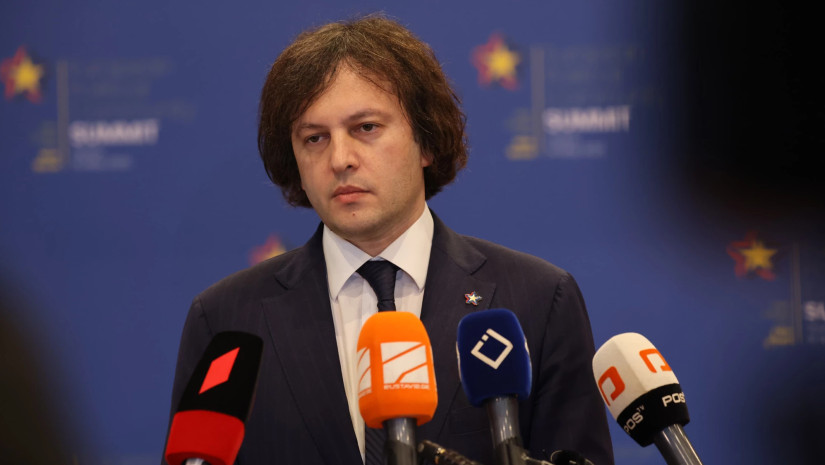 როგორც პრეზიდენტ მაკრონთან, ისე რობერტა მეცოლასთან და სხვა ლიდერებთან, გვქონდა საუბარი იმ თემებზე, რაც შეეხება საქართველოს განვითარებას, ევროპულ პერსპექტივას და ჩვენს როლს რეგიონში – ირაკლი კობახიძე