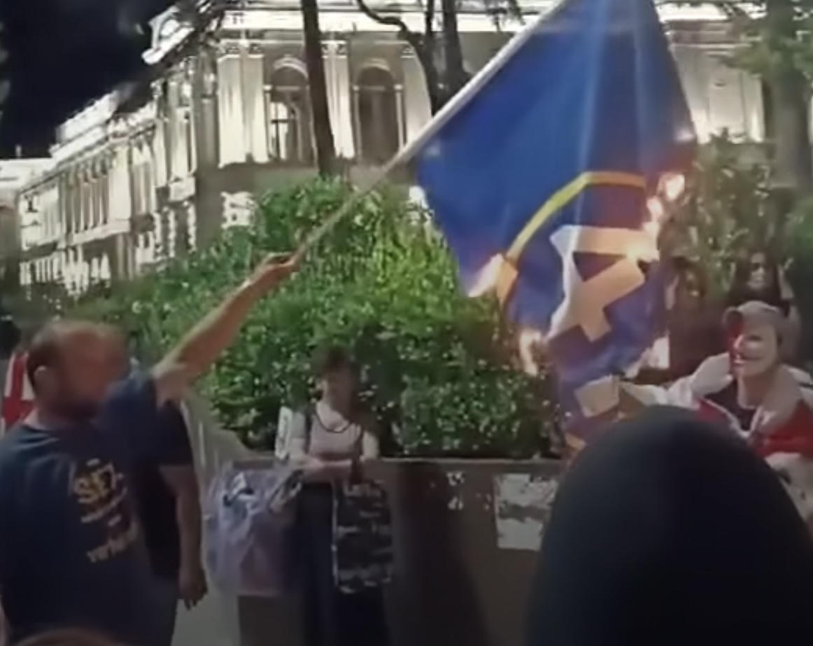 არსებული ინფორმაციით, აქციების მონაწილე უჩა ქემაშვილი დააკავეს