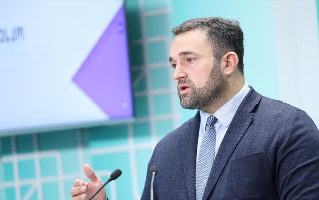 გვაქვს გონივრული ვარაუდი, რომ მცდელობაა, ინსტიტუცია იყოს მუდმივ რეჟიმში დისკრედიტებული, რათა საზოგადოებაში შეიქმნას აღქმა, განცდა, თითქოს რაღაც მანიპულაციას ჰქონდა ადგილი, თითქოს 26 ოქტომბრის არჩევნები გაყალბდა