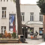 თუმანიშვილის კინომსახიობთა თეატრის მსახიობები: „სოლიდარობა პოლიტპატიმრებს”, „თავისუფლება ანდრო ჭიჭინაძეს”, „სოლიდარობა ყველა დაჯარიმებულს” (ვიდეო)