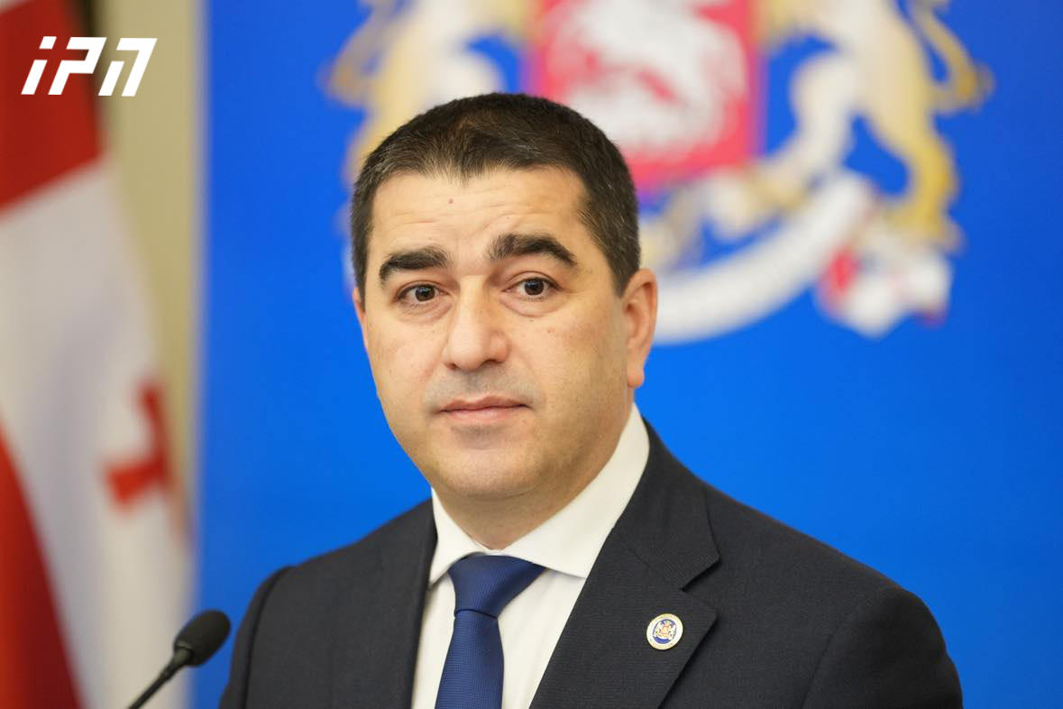 შალვა პაპუაშვილი – პაველ ჰერჩინსკის მიერ ორგანიზებულ ევროპის დღეებზე თავს დაესხნენ ჟურნალისტს – მას ამაზე არაფერი არ უთქვამს, ამაზრზენია რაც მოხდა და კიდევ უფრო ამაზრზენი რომ რეაგირება არ აქვს