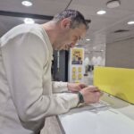 Immigrants living in Spain address the king and the president of the committee with a letter to the ambassador