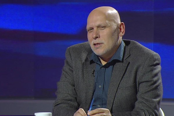 იაგო კაჭკაჭიშვილი: მოქალაქეობაში დაწინაურებული მწერლები კი მართლაც ერთი ხელის თითებზეც ვერ ჩამოითვლება. შენ გაგიმარჯოს, ზვიად!