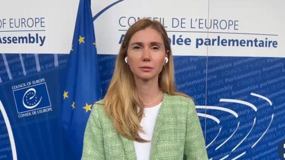 თინა ბოკუჩავა: ვფიქრობ, ასეთ დროს, ყველა კარგად უნდა დაფიქრდეს, კაციც და ქალიც, საერთოდ რად უღირთ პოლიტიკა