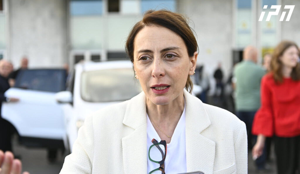 ხატია დეკანოიძე – თუ ერთად არ დავდექით და არ გავერთიანდით, გარდაუვალია დაპატიმრება ან ემიგრაცია – თეა წულუკიანს მინდა მივმართო: მაინც ფარსია, მაინც ბოროტებაა, მაინც არ გვეშინია, ვერაფერს გააწყობს