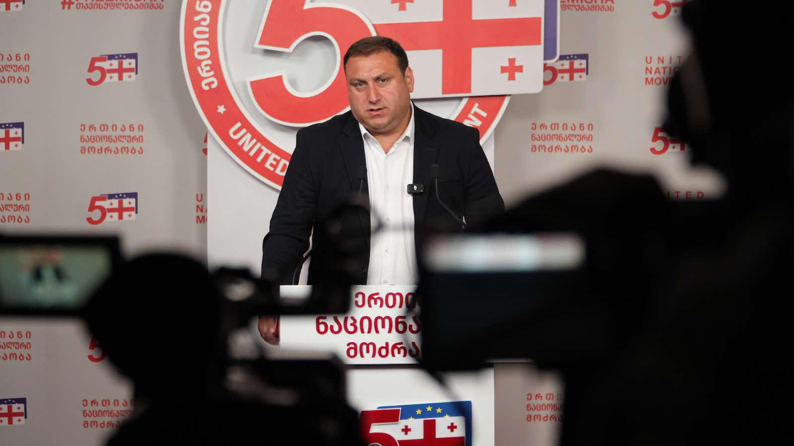 ლაშა ფარულავა – როგორც ვიცი, „ლელოს“ არჩევნებთან დაკავშირებით ერთგვაროვანი დამოკიდებულება არ აქვს, გუნდში არის მსჯელობა – საჭიროა ერთიანობა, რომ ამ ფარსში არ მივიღოთ მონაწილეობა
