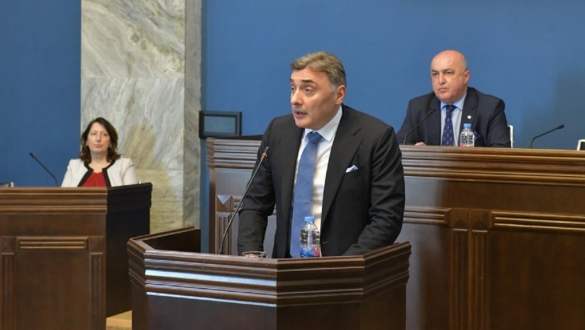 მედია: 1 მილიონი ლარი საყიდლებსა და მოგზაურობაზე – დეპუტატ შოთა ბერეკაშვილის ქონებრივი დეკლარაცია