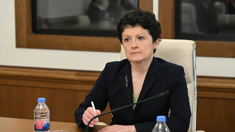 თეა წულუკიანი – ზურა ადეიშვილი, როგორც უკანასკნელი ლაჩარი, ისე გაიქცა ქვეყნიდან