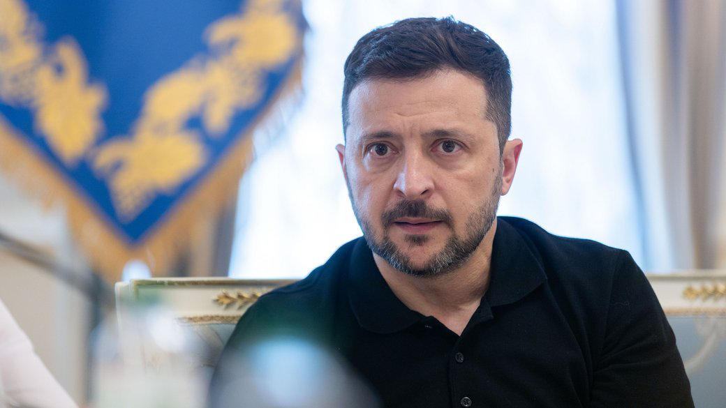 ვოლოდიმირ ზელენსკი – ამერიკას, ევროპას და ყველას მთელ მსოფლიოში შეუძლია ერთად შეაჩეროს ეს ომი რუსეთზე ზეწოლით – თუ ვინმე ზეწოლას არ ახდენს და ომს მეტ დროს აძლევს სიცოცხლის შესაწირად, ეს თანამონაწილეობა და პასუხისმგებლობაა
